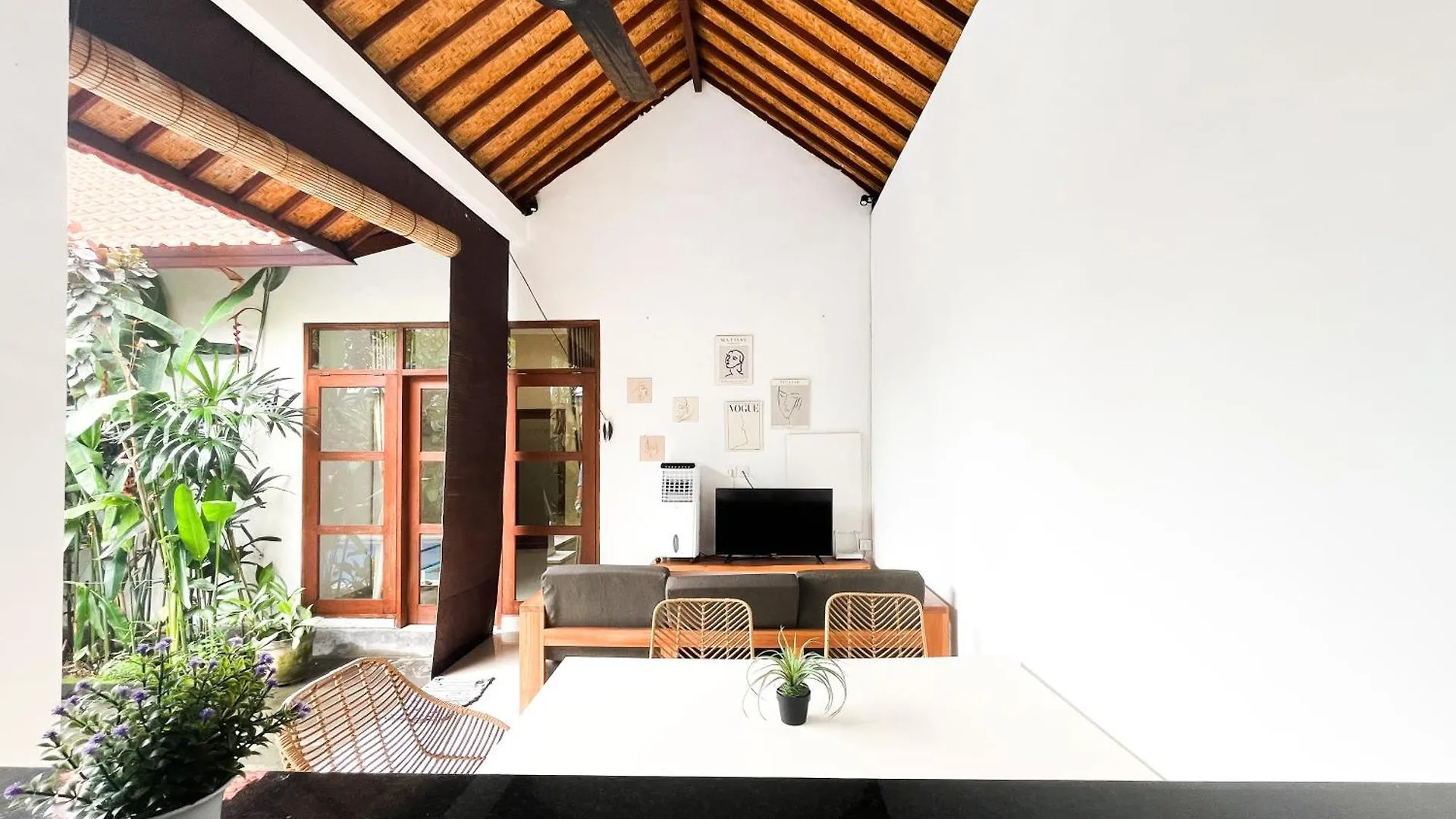 Villa Kita Seminyak 0*, Seminyak (Bali)